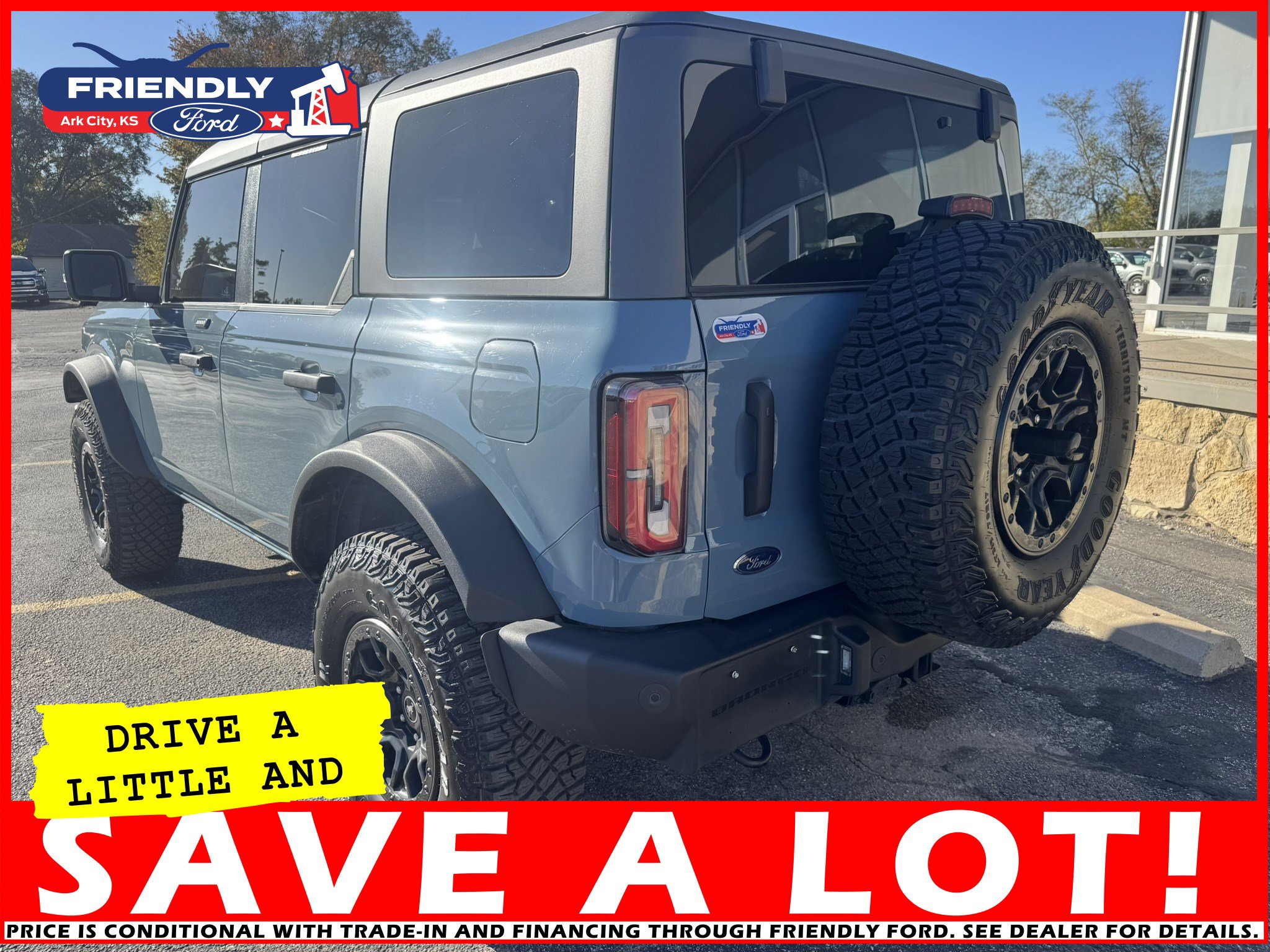 Used 2023 Ford Bronco Wildtrak image 3