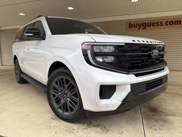New 2026 Ford Expedition Platinum w/ Stealth Appearance Package image 2