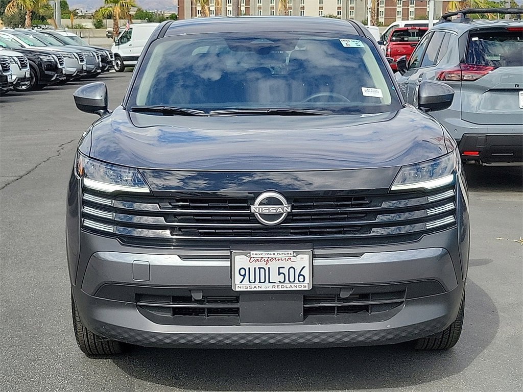 Certified 2025 Nissan Kicks SV image 26