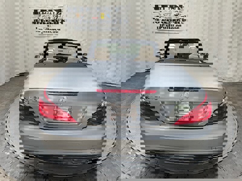Used 2013 Mercedes-Benz SL 550 w/ Premium Pkg image 9