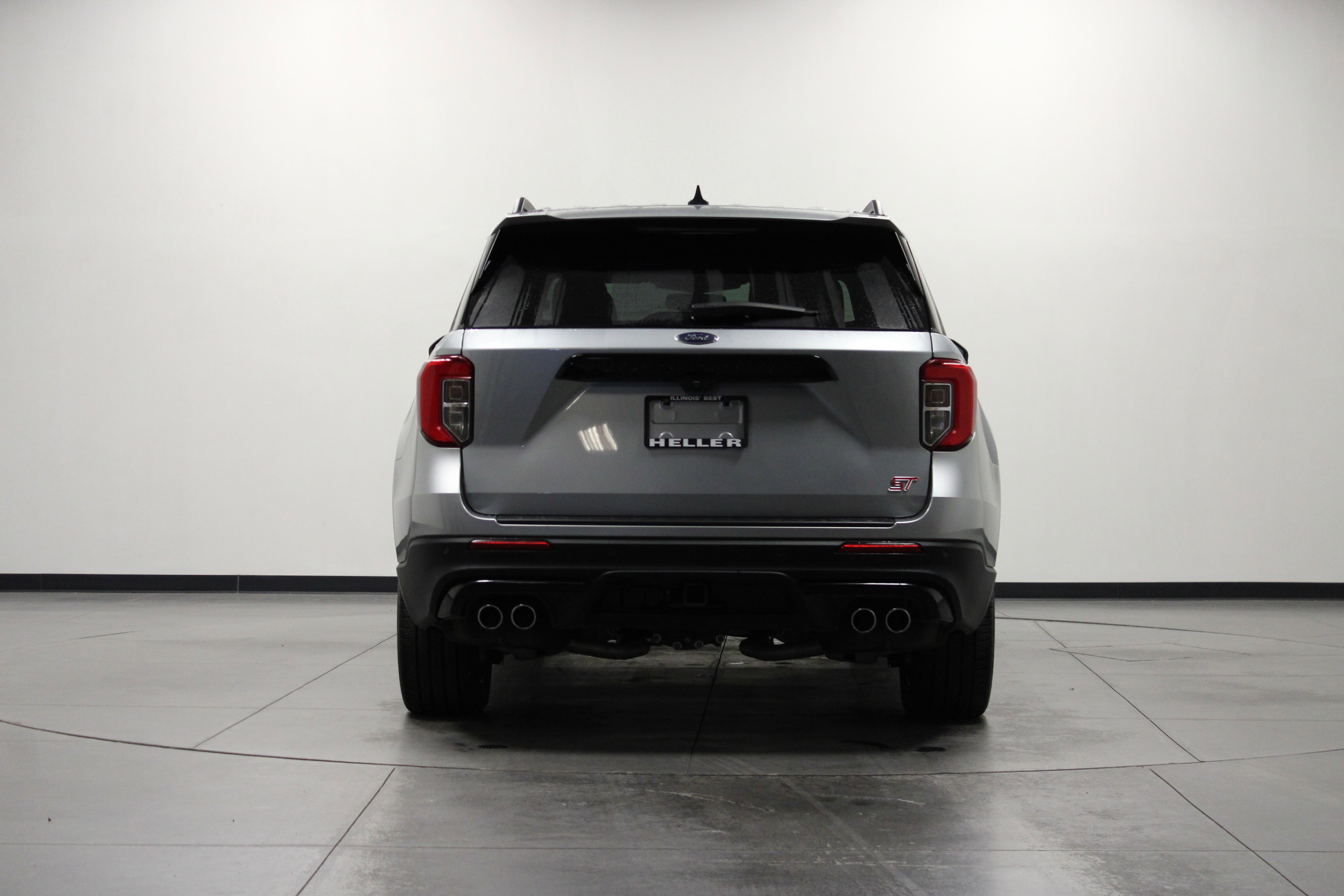 Used 2024 Ford Explorer ST w/ Equipment Group 401A image 5