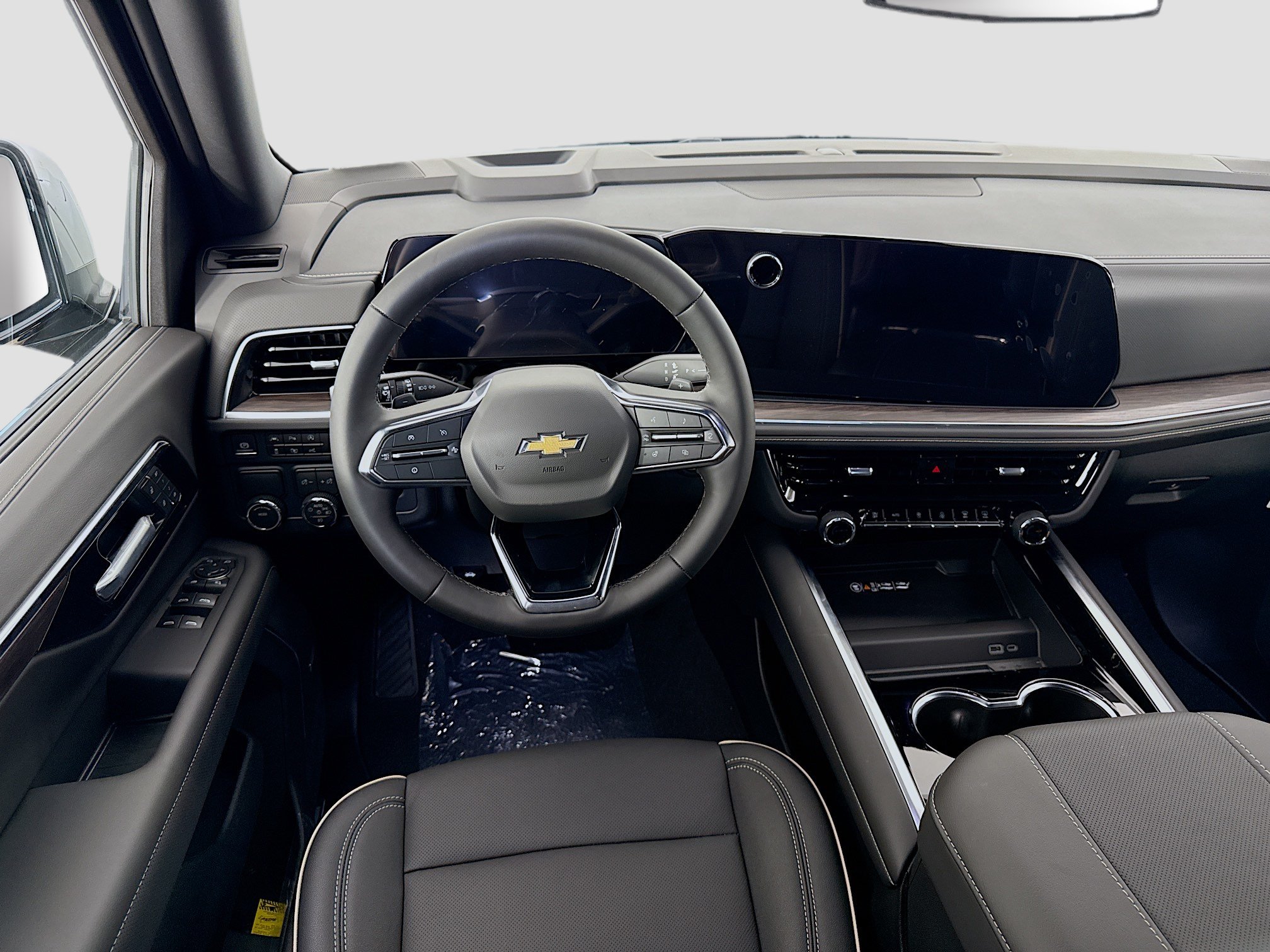New 2026 Chevrolet Suburban Premier RWD image 25