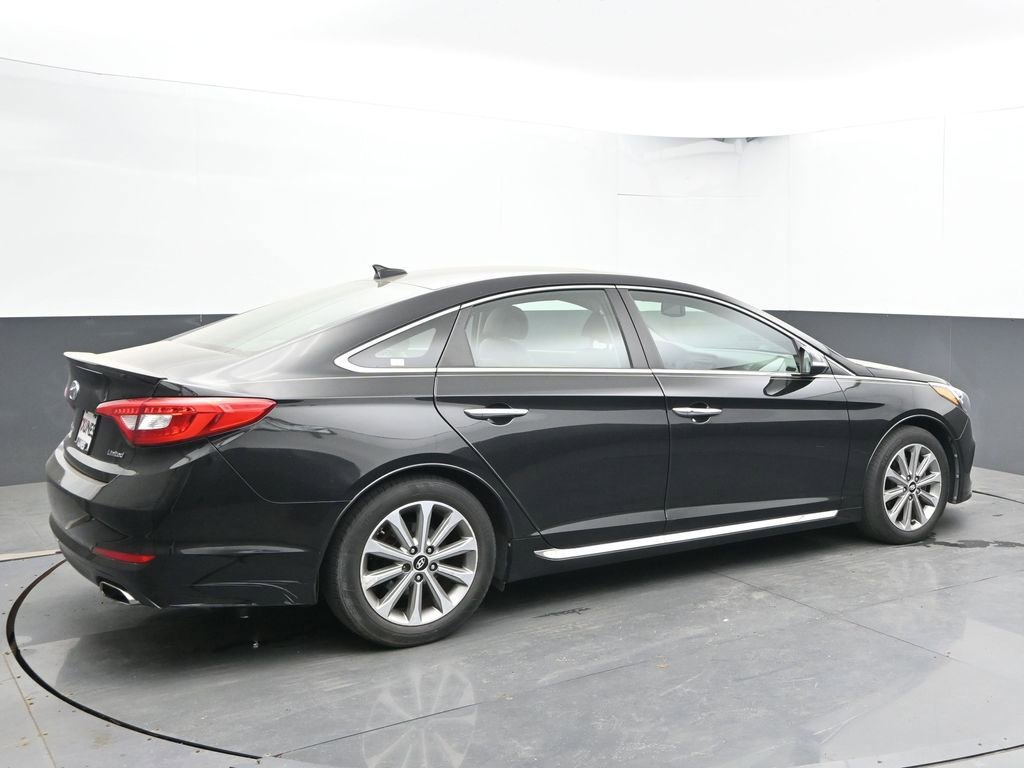 Used 2017 Hyundai Sonata Limited w/ Cargo Package FWD image 11
