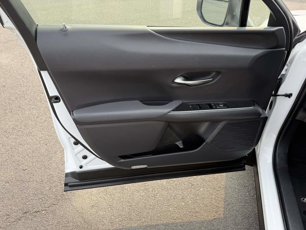 Used 2025 Lexus UX 300h AWD w/ Cold Area Package image 12