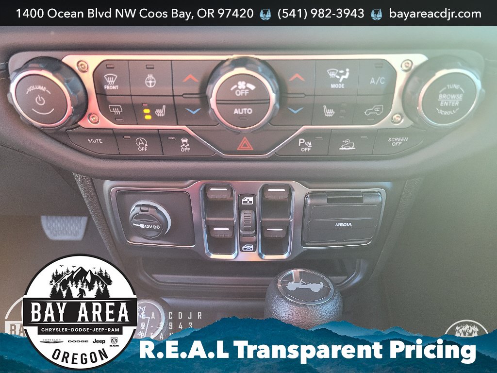 New 2026 Jeep Wrangler Unlimited Sahara w/ Safety Group AWD/4WD image 18