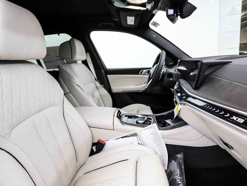 New 2026 BMW X5 xDrive40i w/ M Sport Package image 30