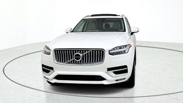 Used 2025 Volvo XC90 B5 Core w/ Protection Package Premier AWD/4WD image 3