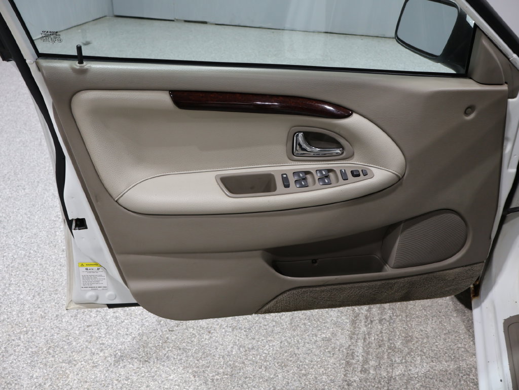 Used 2004 Volvo S40 FWD image 16