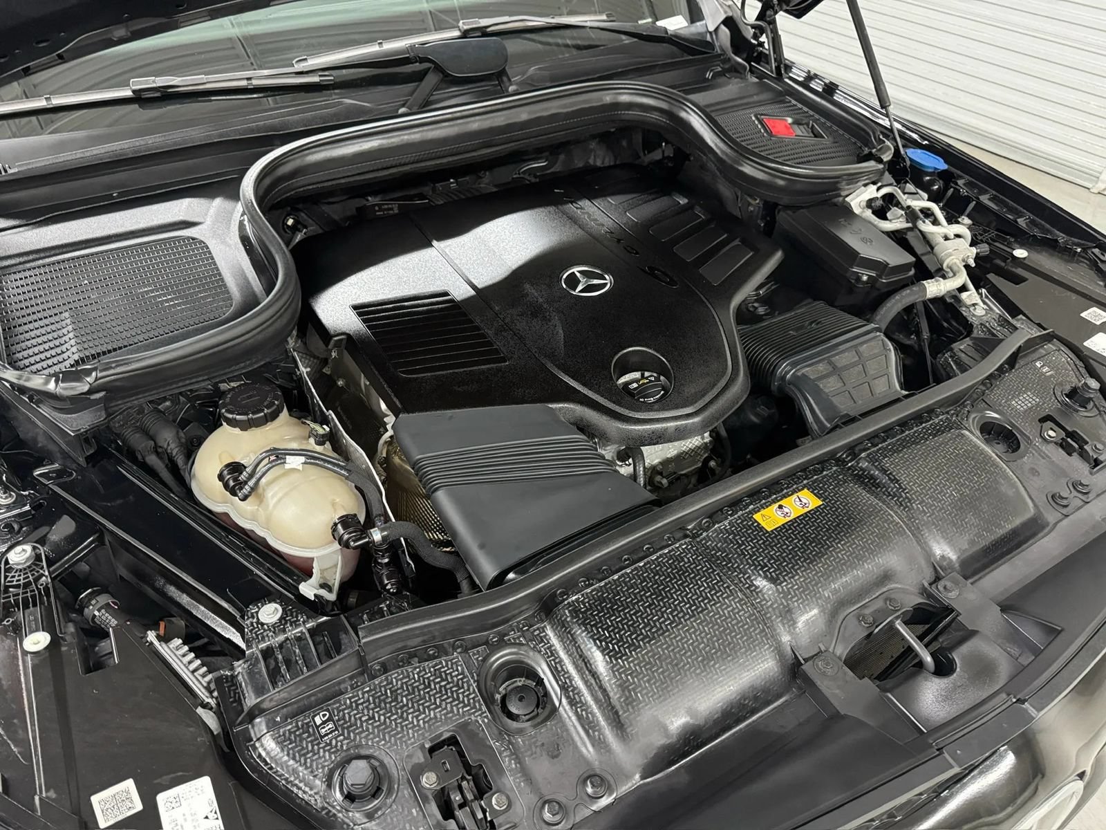 Used 2021 Mercedes-Benz GLS 450 4MATIC image 53