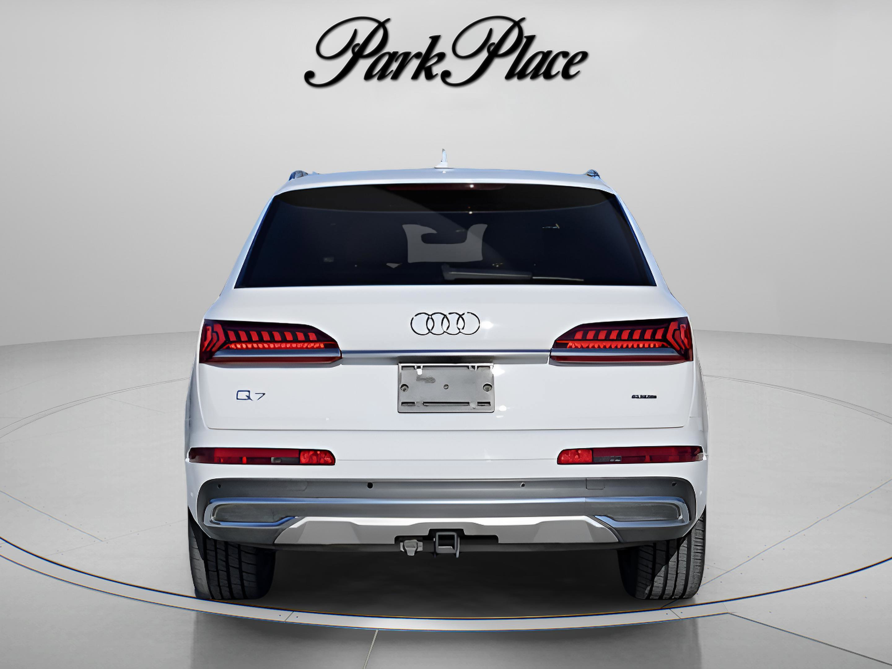 Used 2022 Audi Q7 2.0T Premium w/ Convenience Package image 4