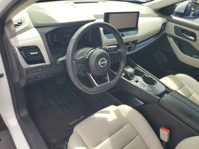 Used 2024 Nissan Rogue SL FWD image 18
