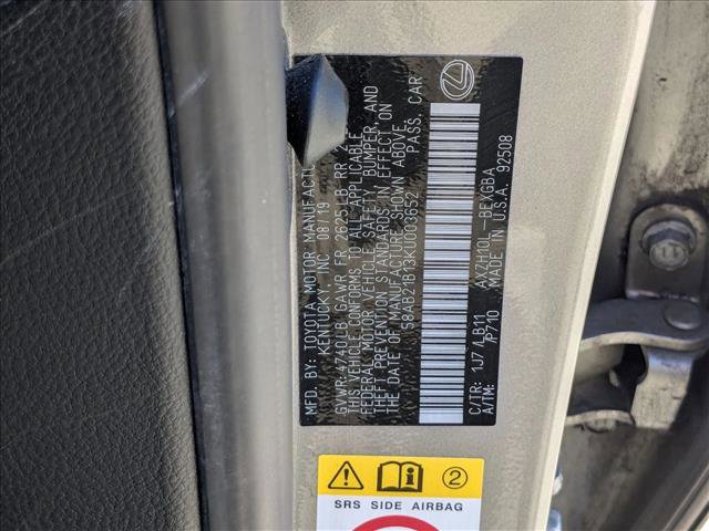 Used 2019 Lexus ES 300h w/ Accessory Package 2 image 25