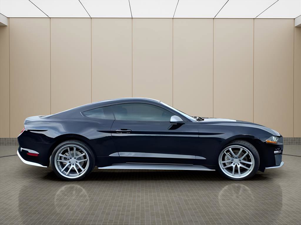Used 2022 Ford Mustang Coupe image 21
