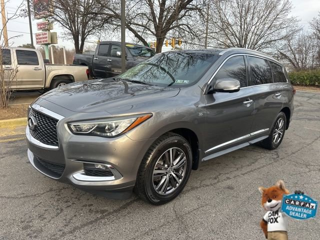 Used 2019 INFINITI QX60 Luxe w/ Essential Package image 2