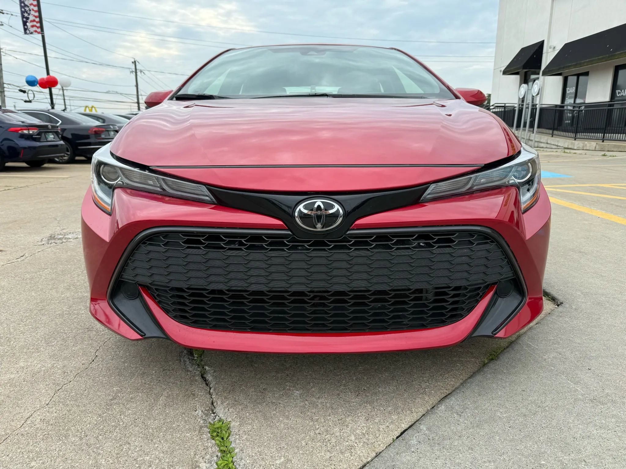 Used 2022 Toyota Corolla Hatchback image 3