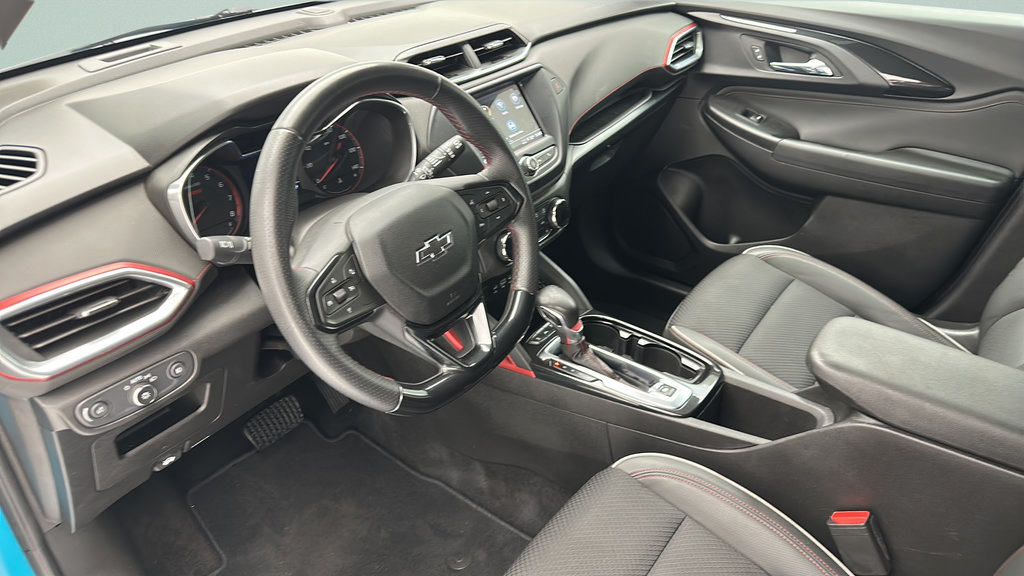 Used 2021 Chevrolet TrailBlazer RS w/ Driver Confidence Package FWD image 12