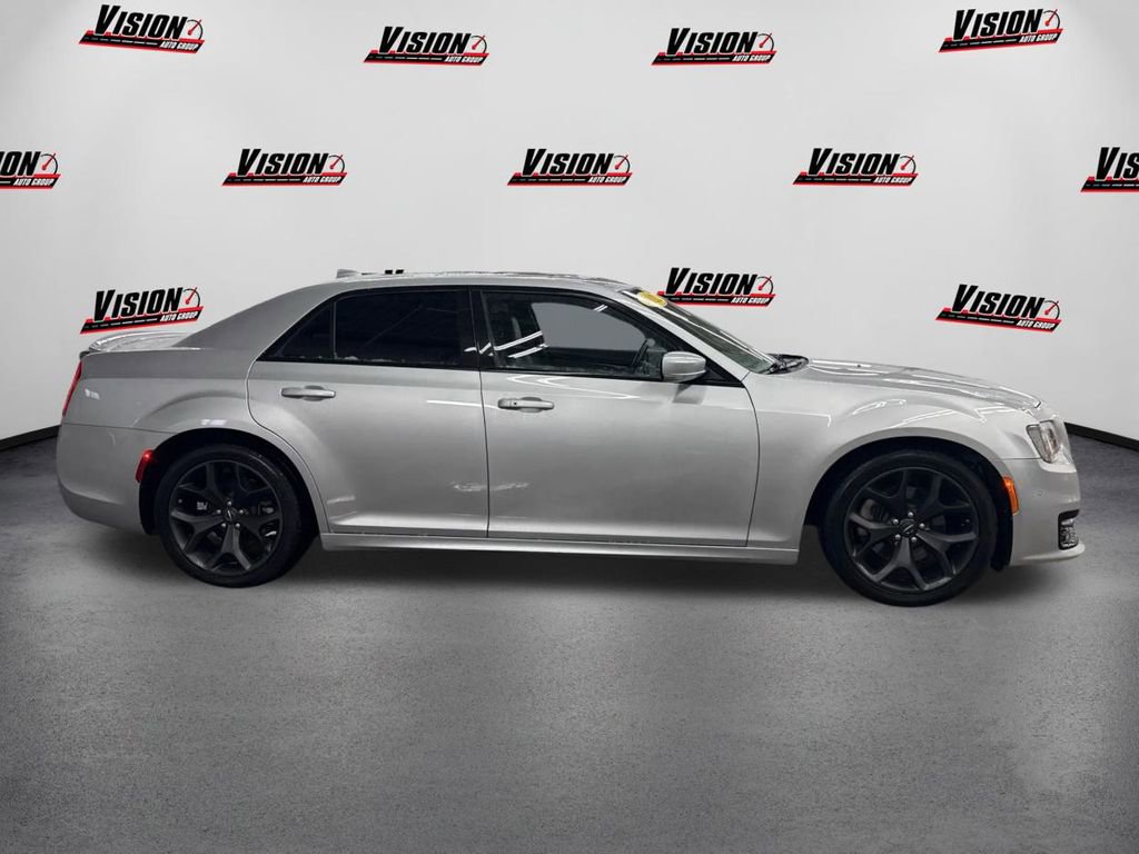 Used 2022 Chrysler 300 S image 4