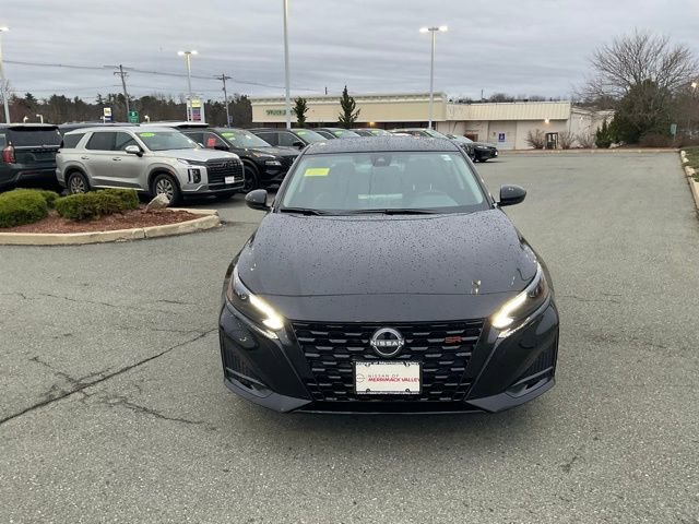 New 2026 Nissan Altima 2.5 SR image 2