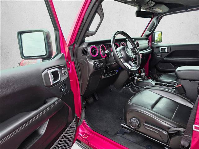 Used 2022 Jeep Wrangler Unlimited Sahara w/ LED Lighting Group AWD/4WD image 20