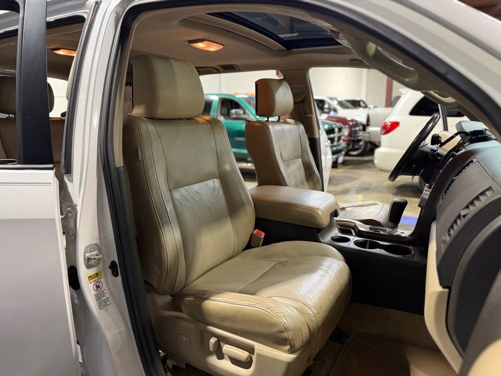 Used 2008 Toyota Sequoia Platinum AWD/4WD image 29
