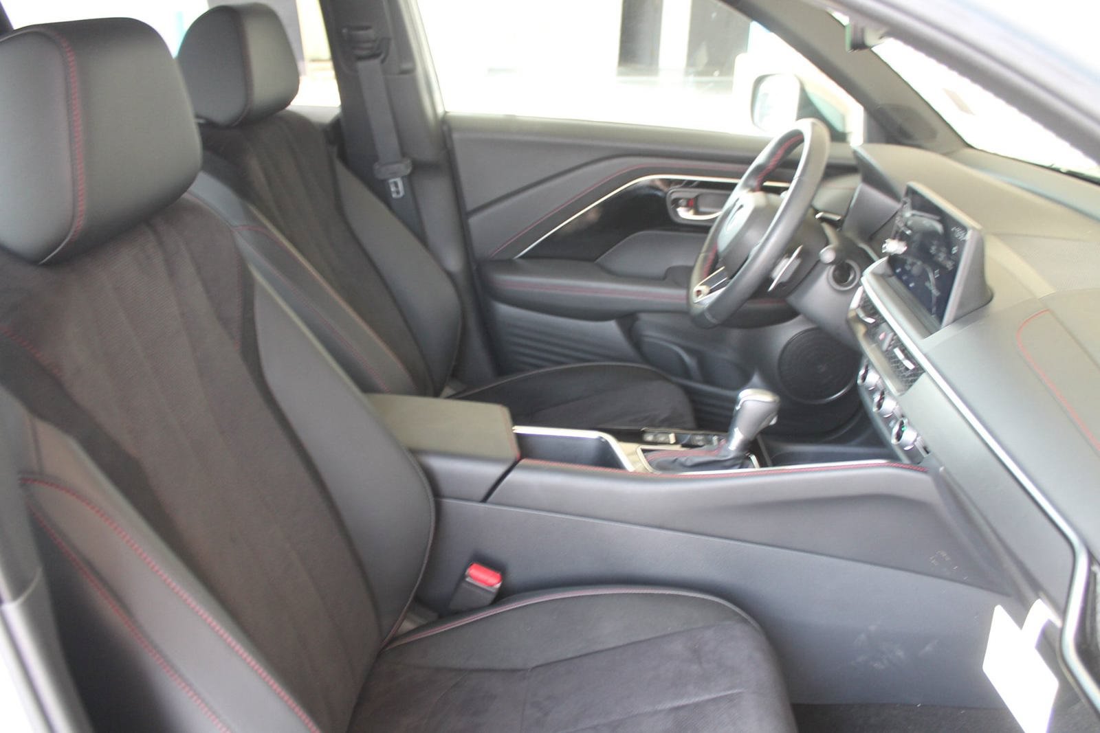 Certified 2025 Acura ADX A-Spec FWD image 21