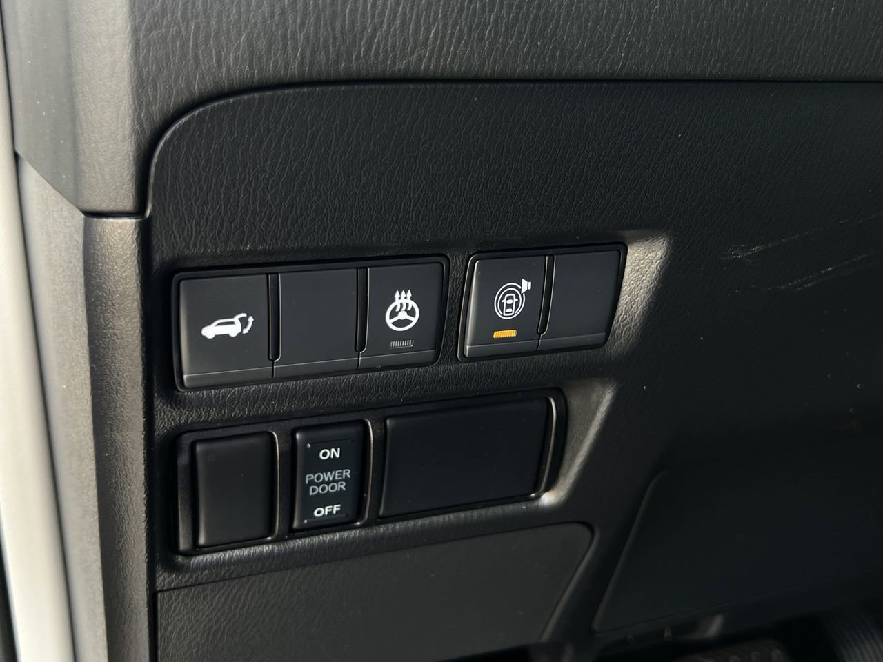 Certified 2024 Nissan Armada SL w/ Captain's Chairs Package image 14