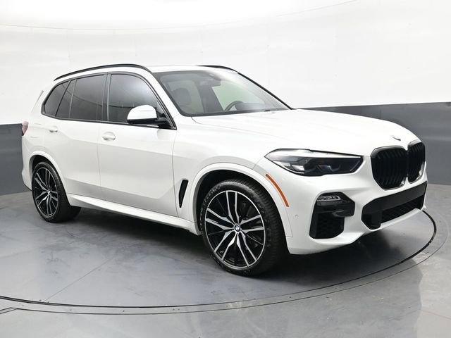 Used 2021 BMW X5 xDrive40i w/ M Sport Package AWD/4WD image 2