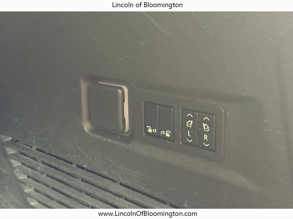 Used 2022 GMC Yukon XL Denali image 57