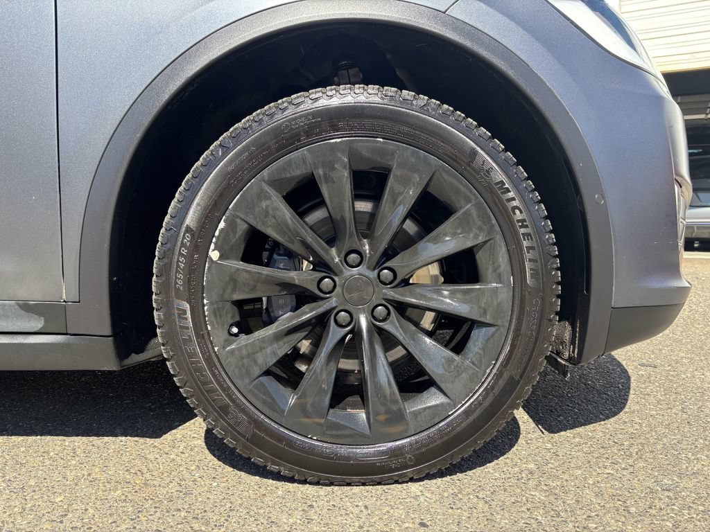 Used 2020 Tesla Model X Long Range AWD/4WD image 9