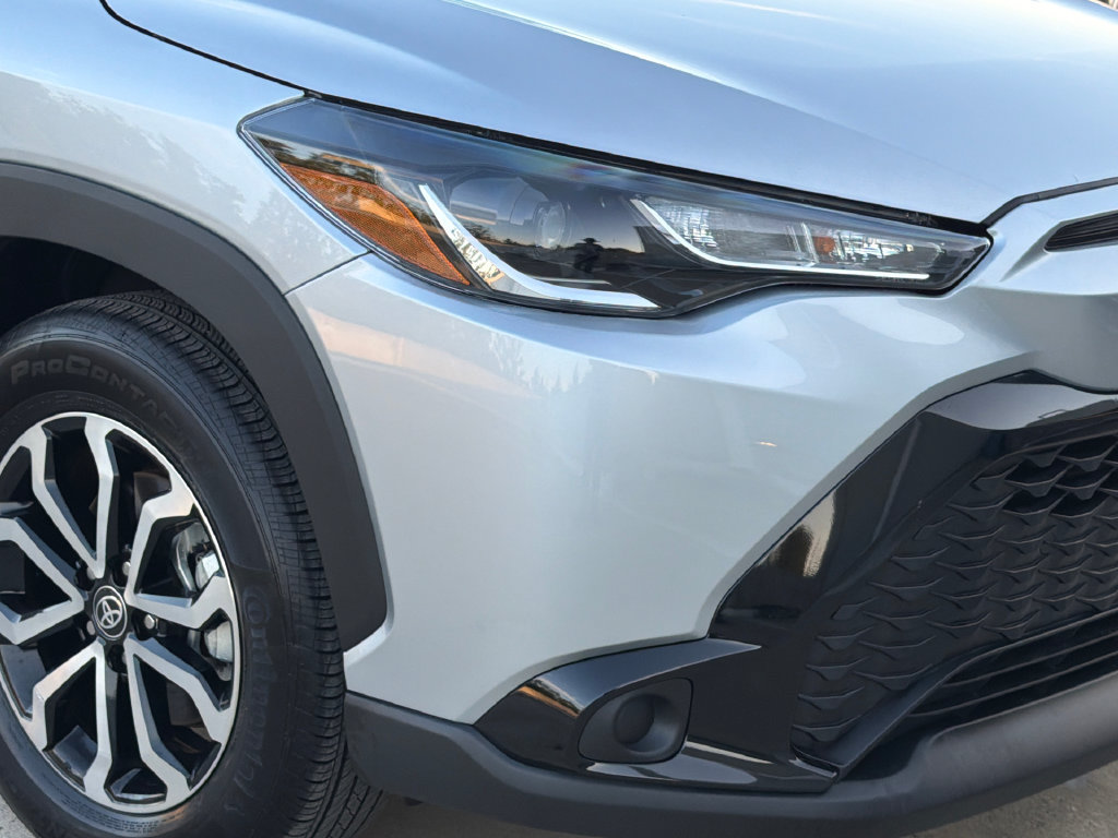 Used 2025 Toyota Corolla Cross AWD Hybrid image 9
