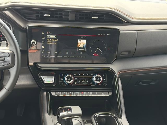 Used 2025 GMC Sierra 1500 AT4 image 14