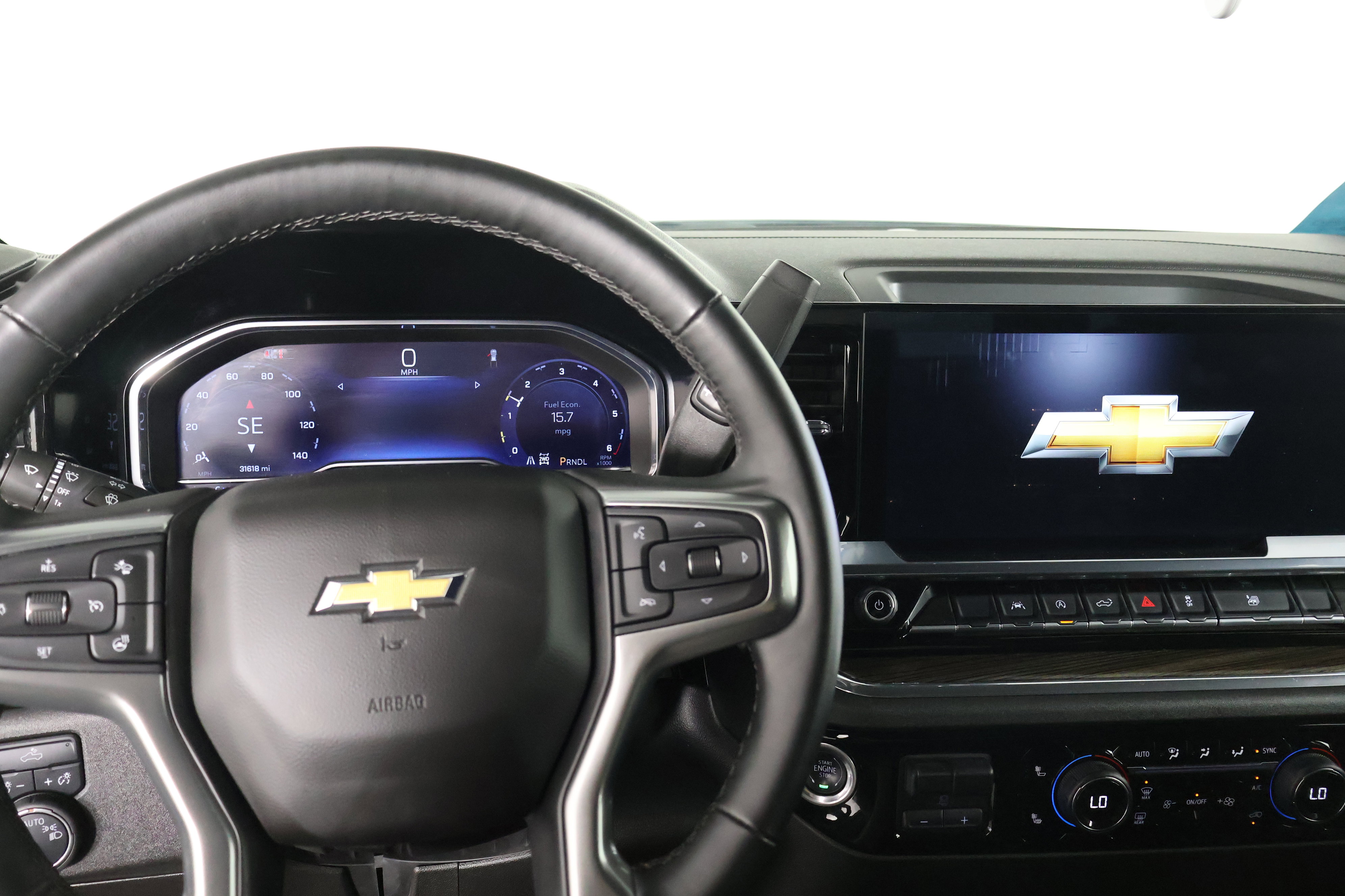 Used 2025 Chevrolet Silverado 1500 LT image 17