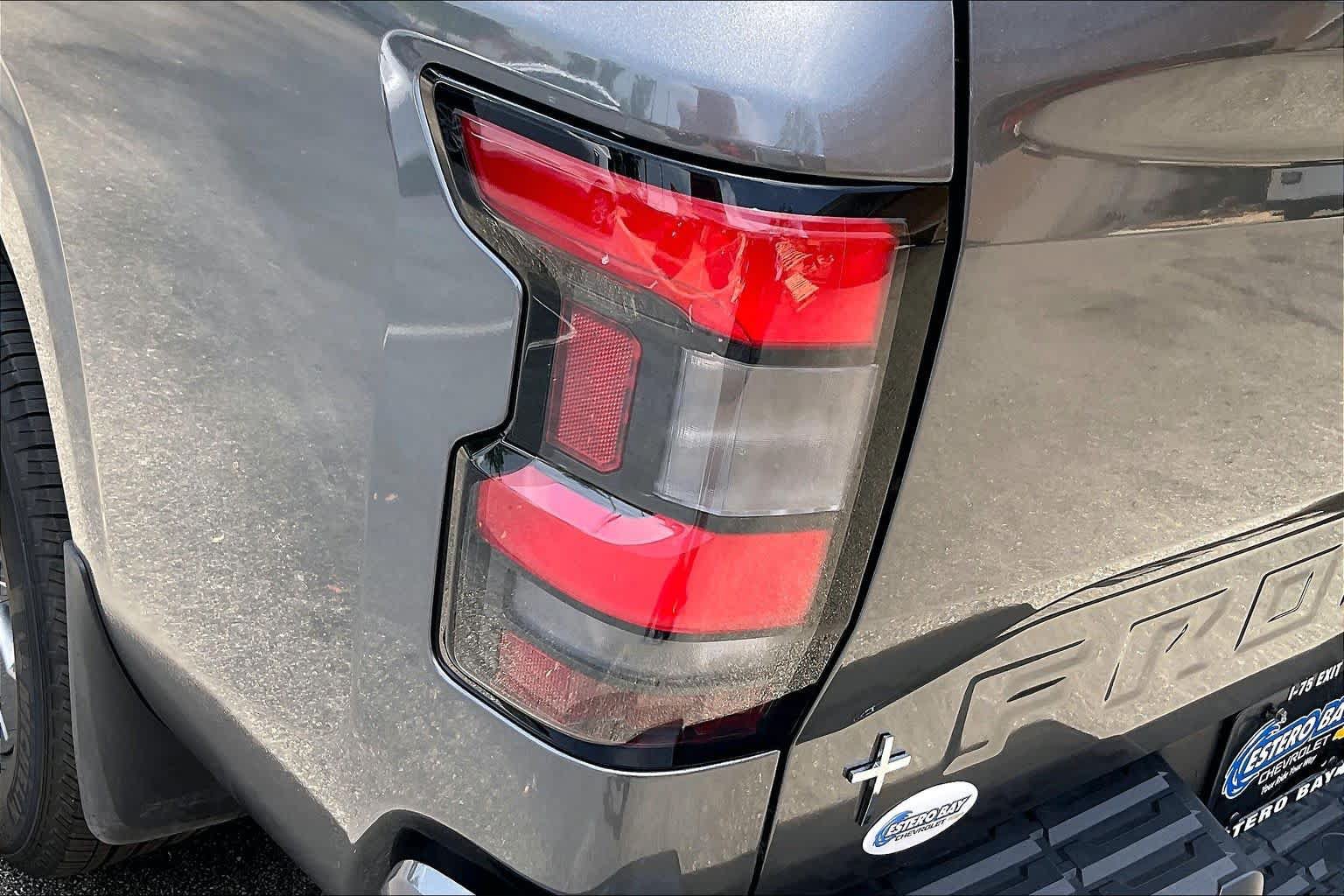 Used 2025 Nissan Frontier SV RWD image 28