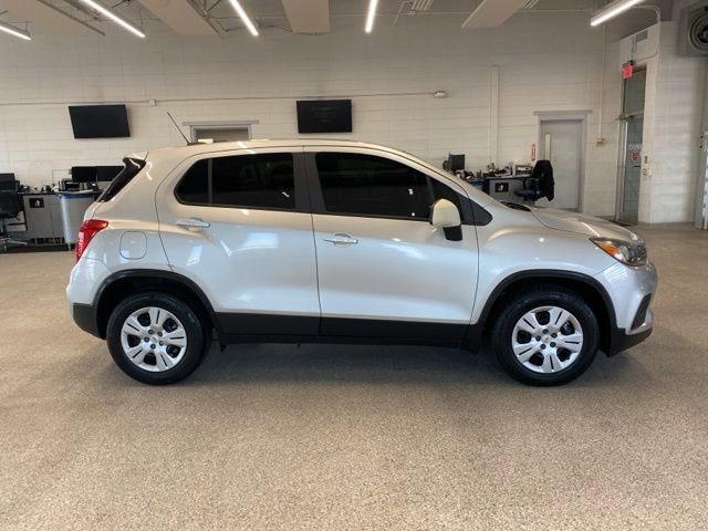 Used 2017 Chevrolet Trax LS image 4