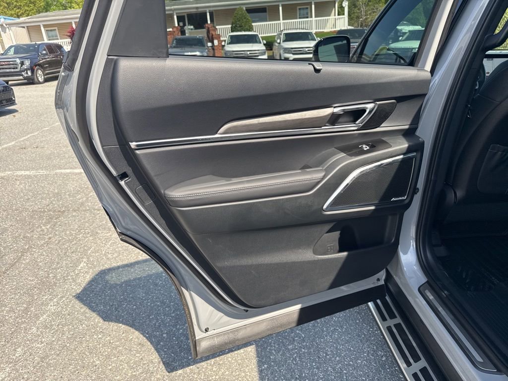 Used 2025 Kia Telluride SX X-Line image 29