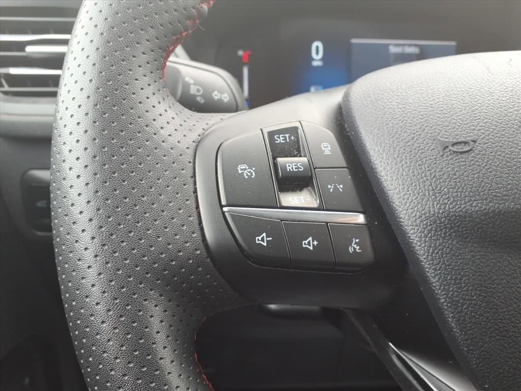 Certified 2024 Ford Escape ST-Line w/ Tech Pack #1 image 16