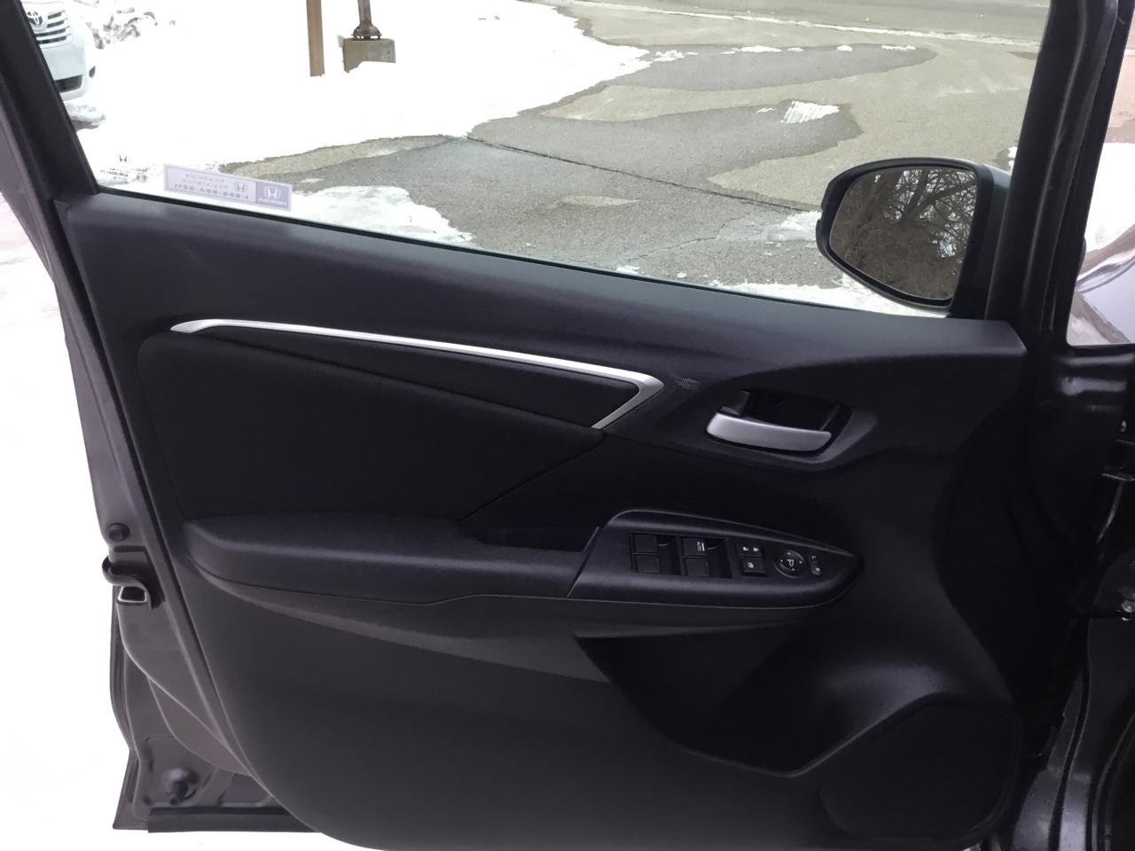 Used 2020 Honda Fit LX image 13