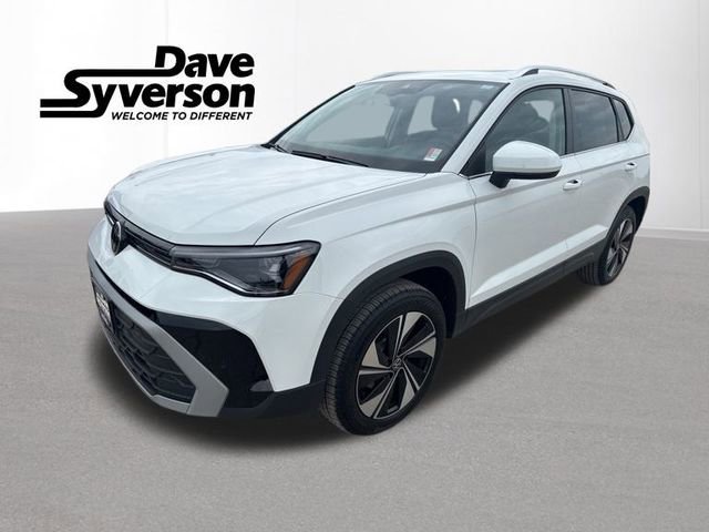 New 2025 Volkswagen Taos SE image 1