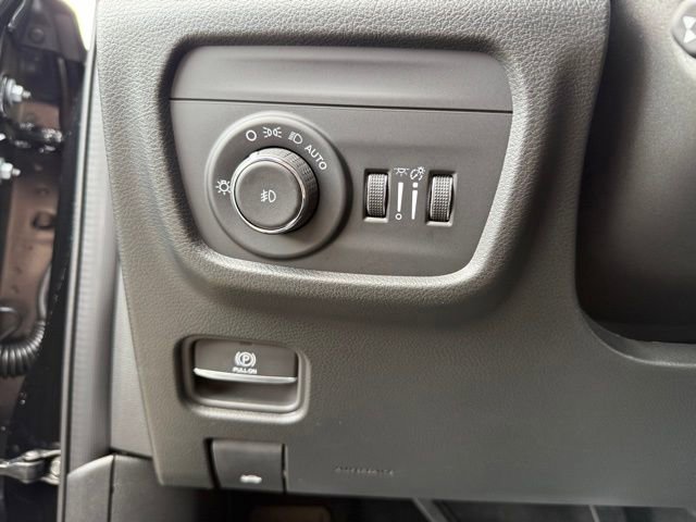 New 2025 Jeep Grand Cherokee L Limited image 13