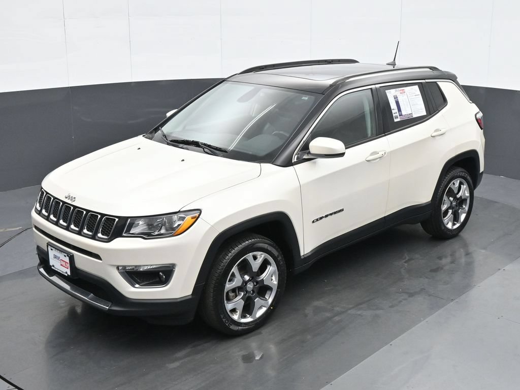 Used 2019 Jeep Compass Limited AWD/4WD image 17