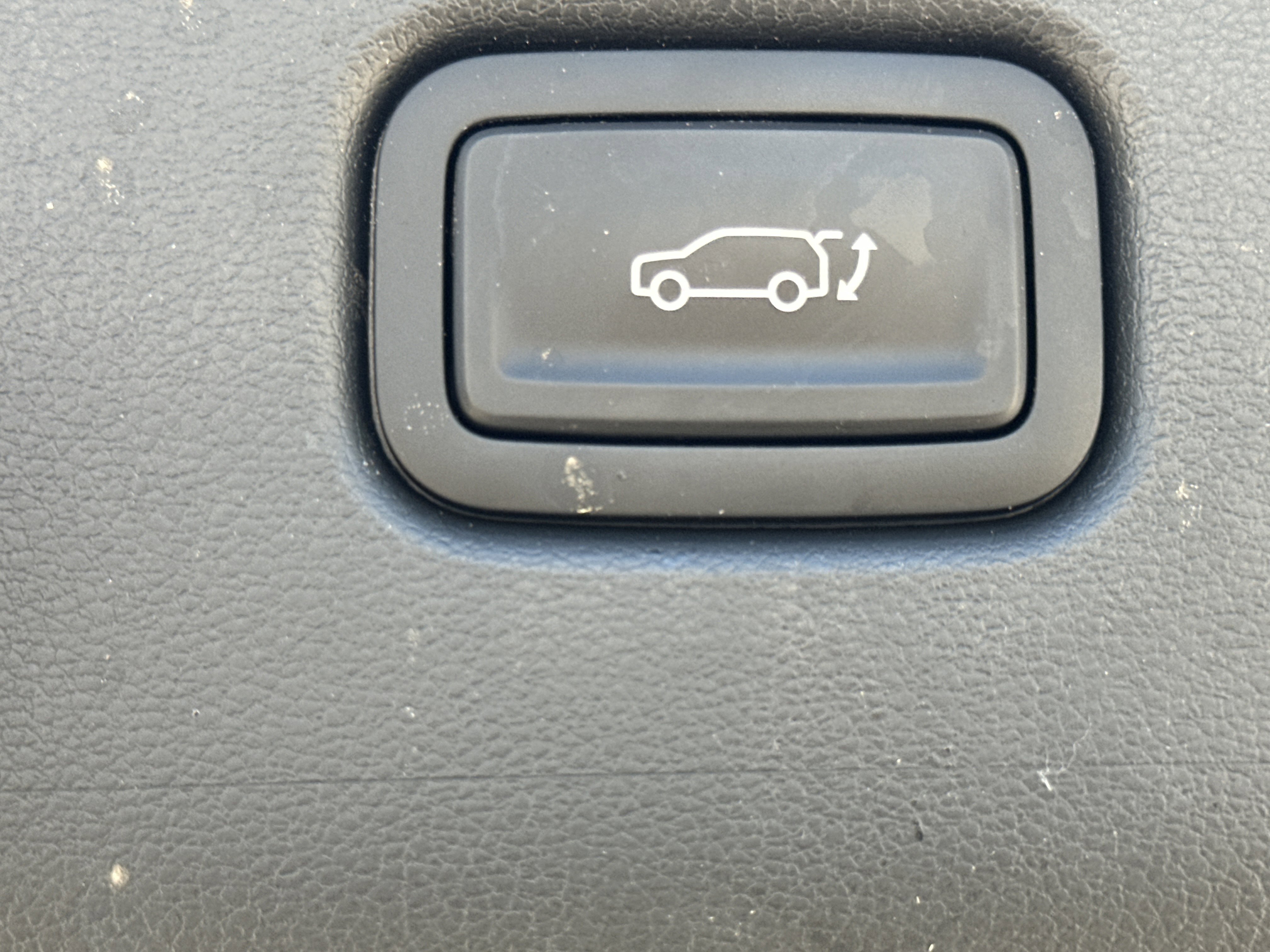 Used 2025 Hyundai Kona Limited image 19