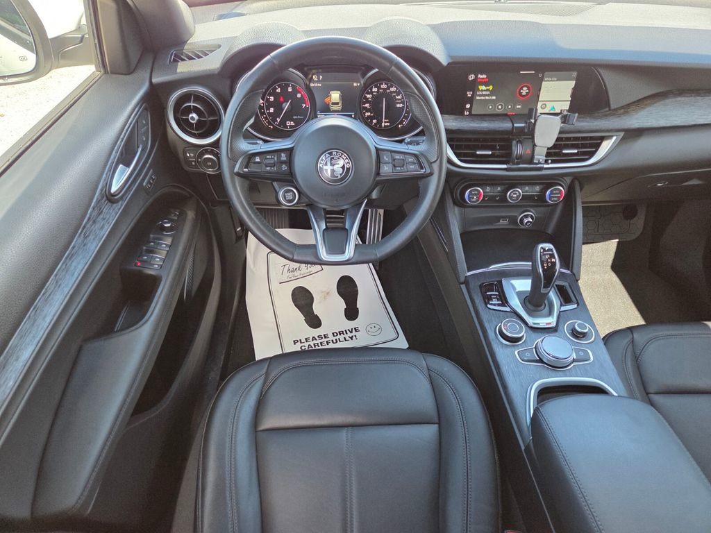 Used 2023 Alfa Romeo Stelvio Sprint image 20