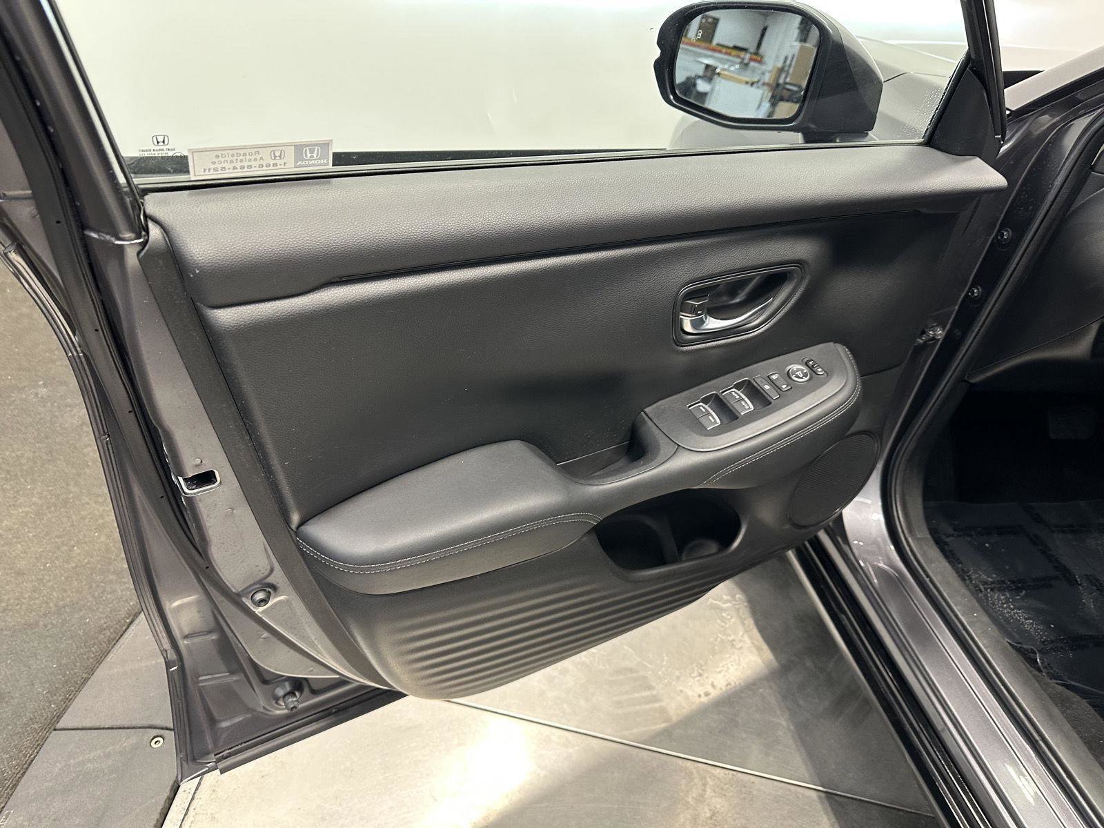 Certified 2023 Honda HR-V EX-L image 10