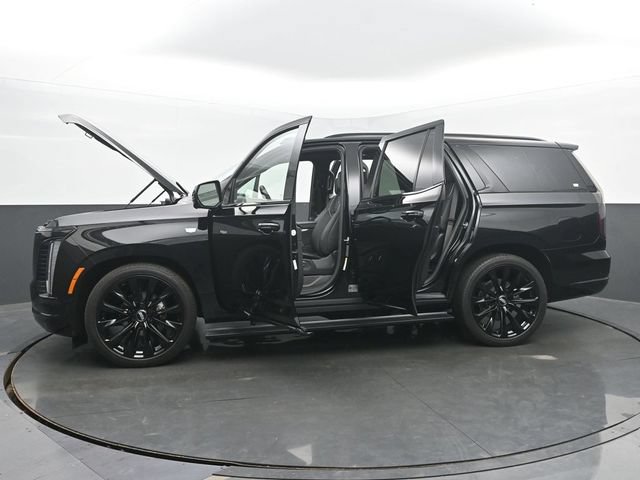 Certified 2026 Cadillac Escalade Platinum Sport w/ LPO, ONYX Package AWD/4WD image 55