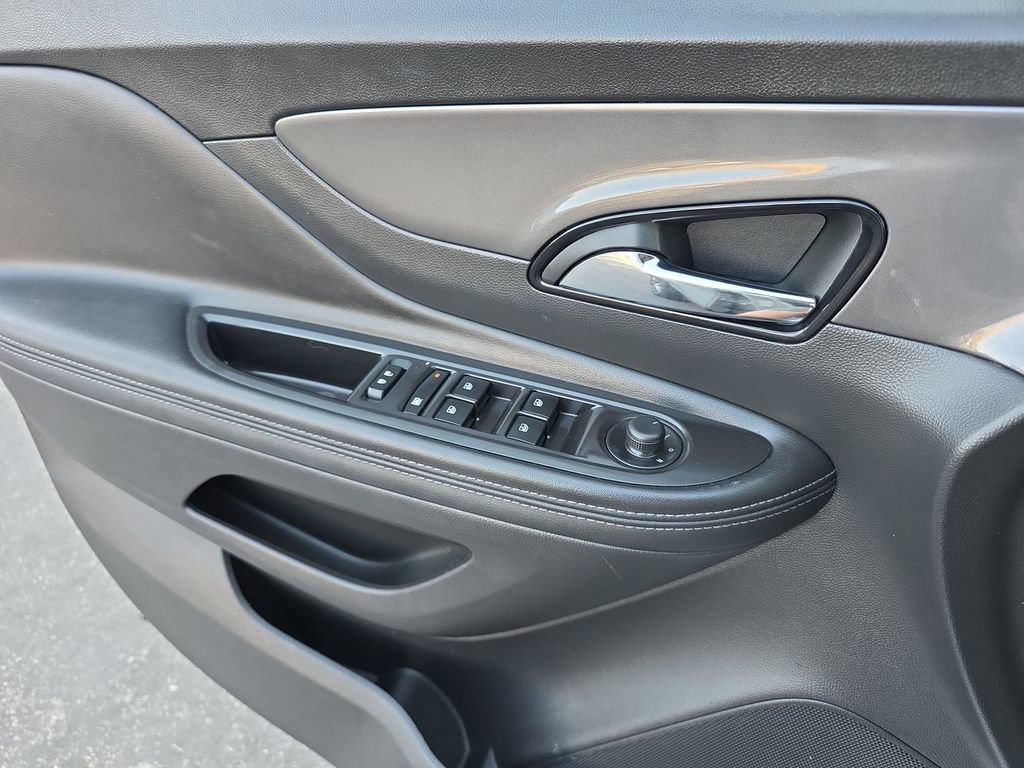 Used 2020 Buick Encore Sport Touring w/ Safety Package FWD image 24