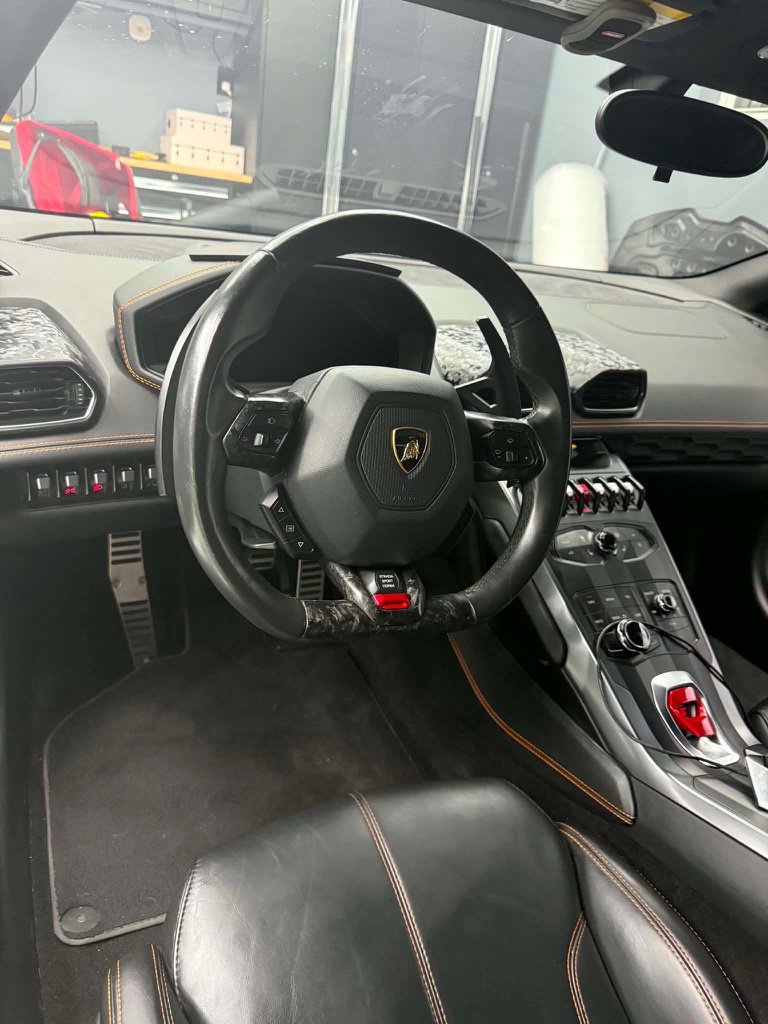 Used 2017 Lamborghini Huracan LP 580-2 RWD image 15