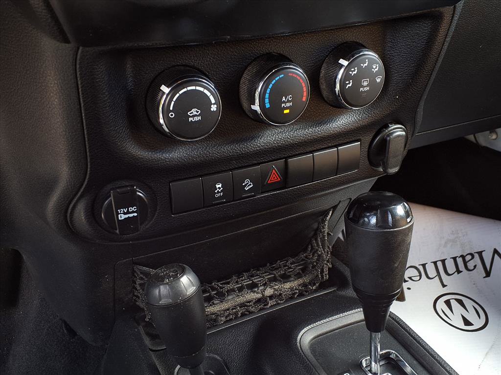 Used 2014 Jeep Wrangler Sport AWD/4WD image 9