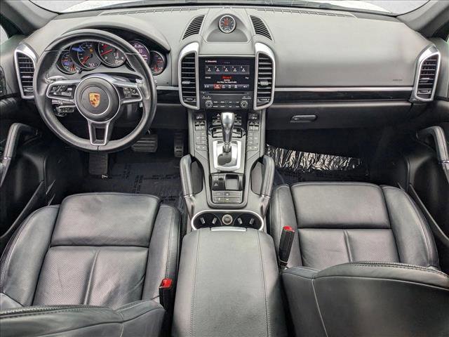 Used 2017 Porsche Cayenne image 17