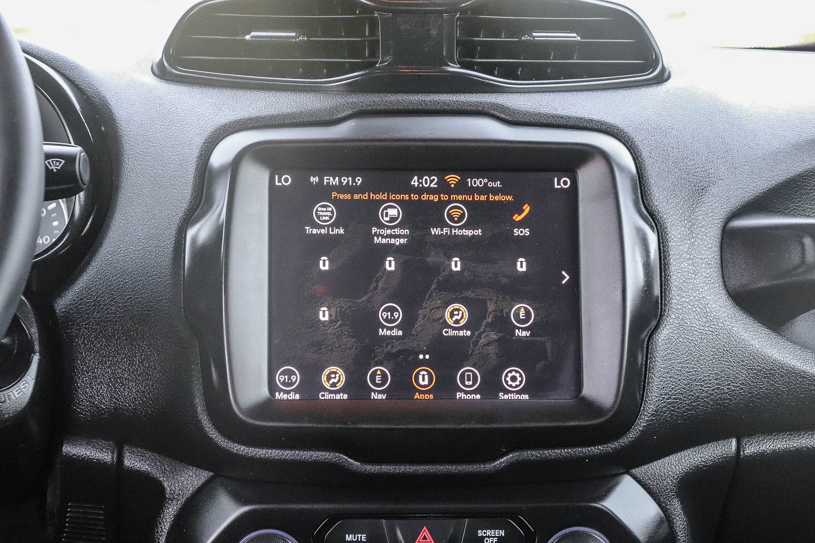 Used 2022 Jeep Renegade Altitude AWD/4WD image 17