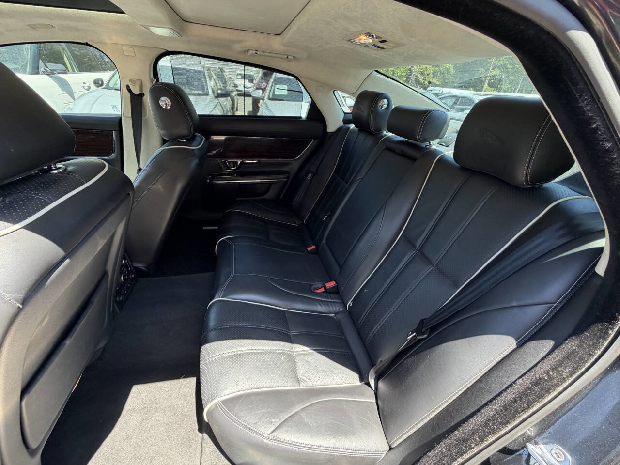 Used 2015 Jaguar XJ L Portfolio AWD/4WD image 23